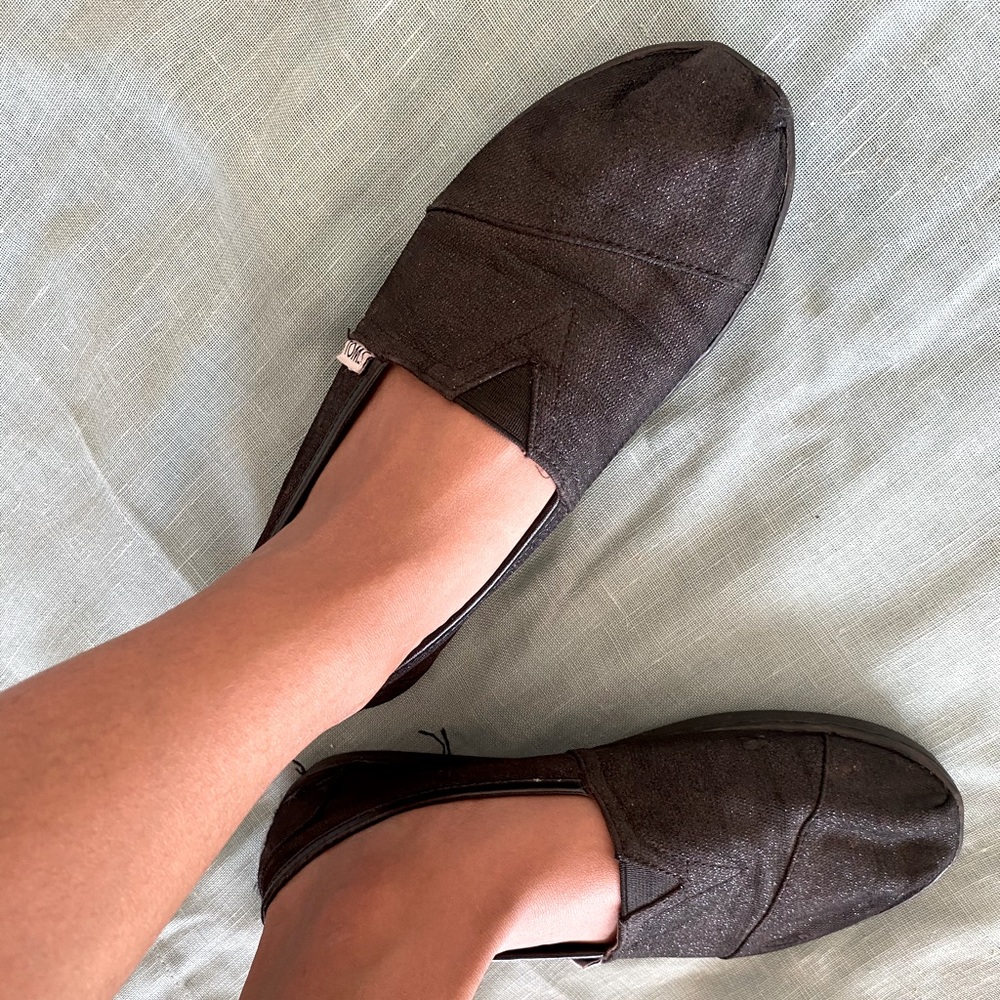 TOMS Shoes